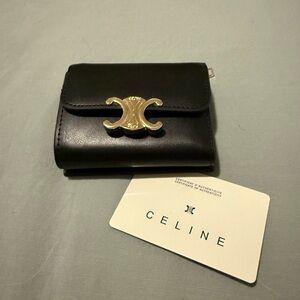 Black Faux Leather Women’s Fashion Wallet—BRAND NEW WITHOUT TAGS